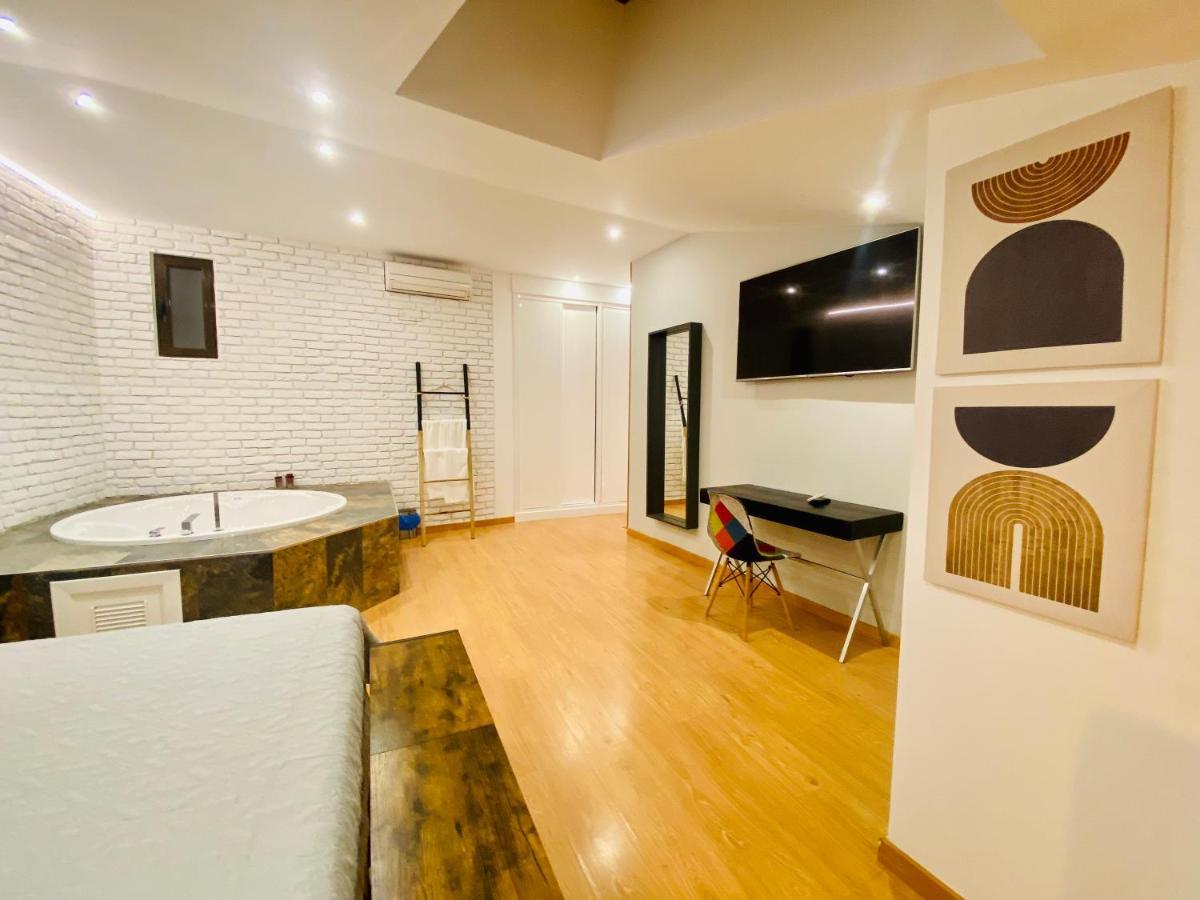 Suite Sorpresa Vut La Taberna Arenas de San Pedro Ngoại thất bức ảnh