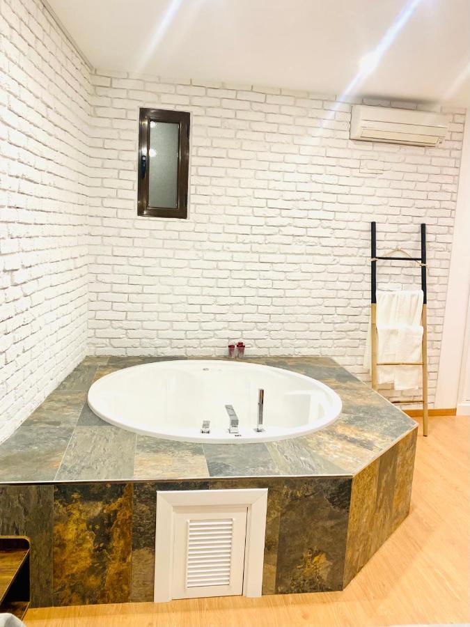 Suite Sorpresa Vut La Taberna Arenas de San Pedro Ngoại thất bức ảnh